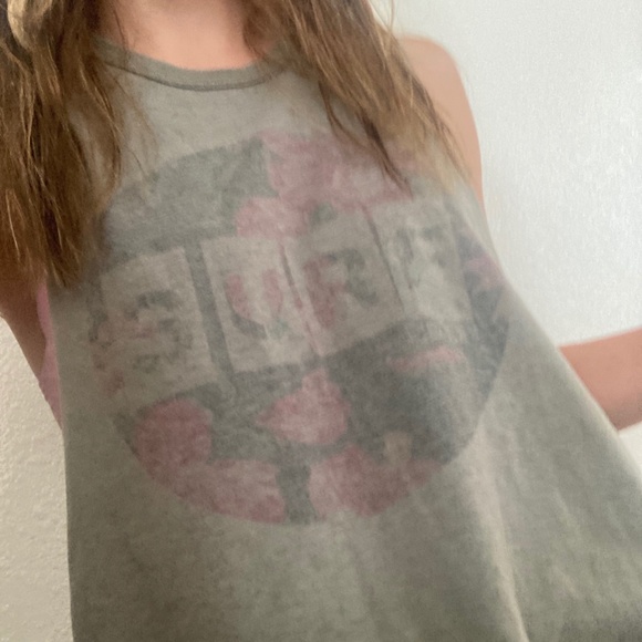 Rip Curl Gray Muscle Tee with Pink Floral Design - Picture 5 of 7